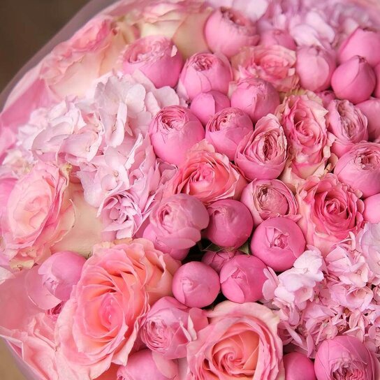 Авторский букет №203 Авторский букет "Полон любви" из роз и гортензий Фото 4