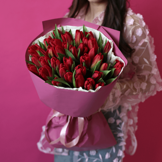 Монобукет №203 из 35 красных тюльпанов Фото 2