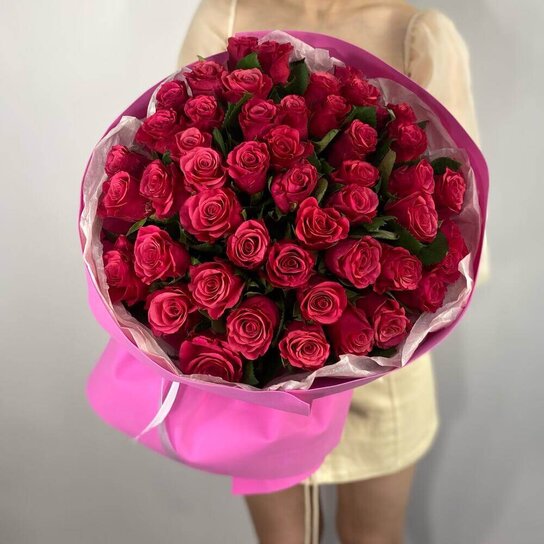 Монобукет №242 из 51 малиновой розы Фото 3