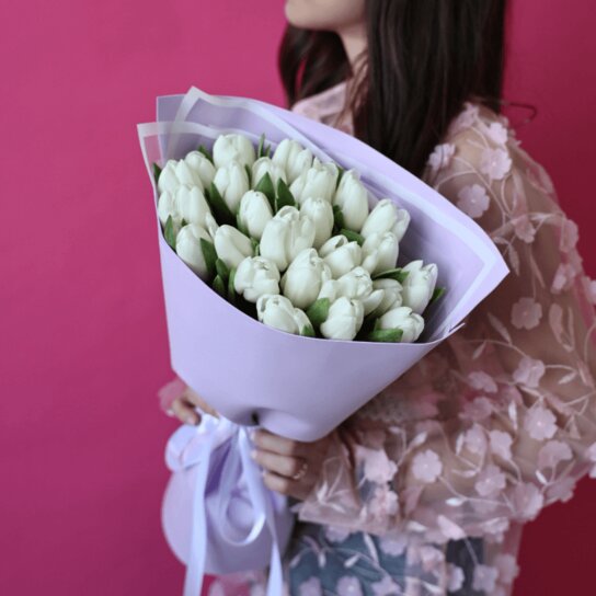 Монобукет №195 из 25 белоснежных тюльпанов
