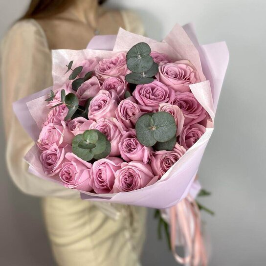 Монобукет №246 Нежно розовые розы с эвкалиптом 25 штук Фото 2