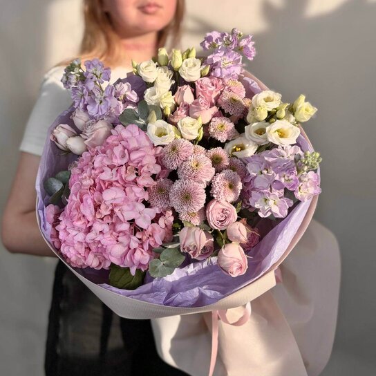 Авторский букет №241 из гортензии, сантини, маттиолы и кустовых роз Фото 2