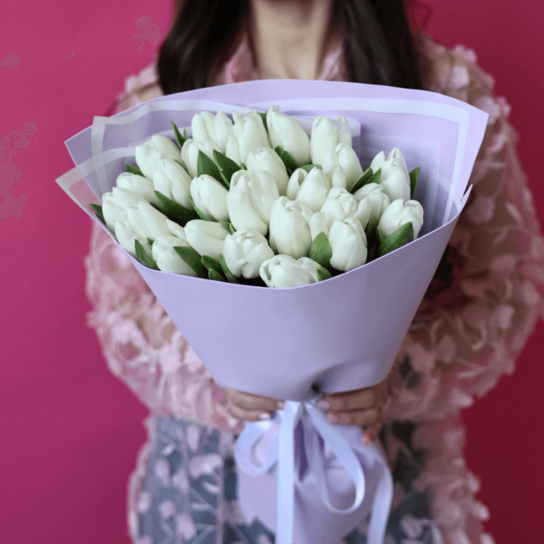 Монобукет №195 из 25 белоснежных тюльпанов Фото 2