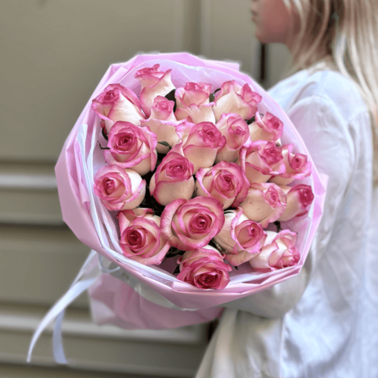 Монобукет №228 из 1 розовой розы Джумилия Фото 3