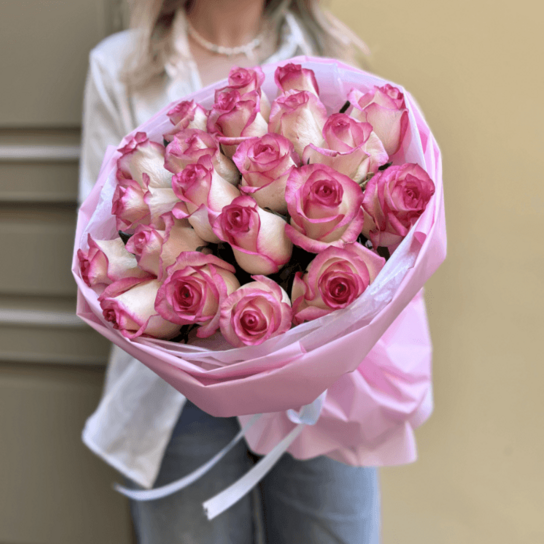 Монобукет №228 из 1 розовой розы Джумилия Фото 6