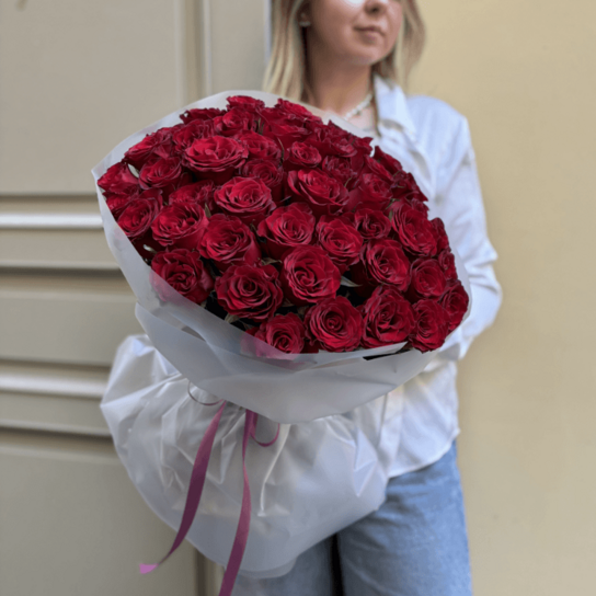 Монобукет №229 из 51 красной розы Фото 4