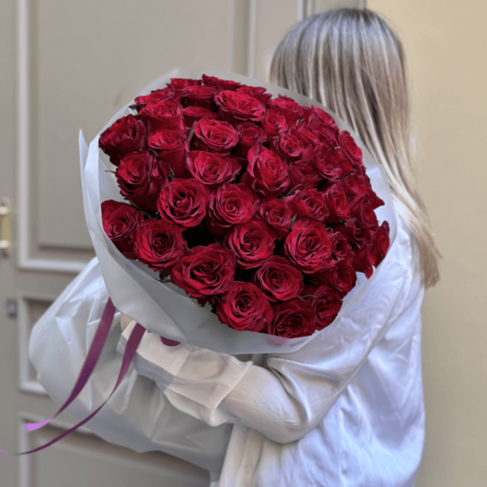 Монобукет №229 из 51 красной розы Фото 5