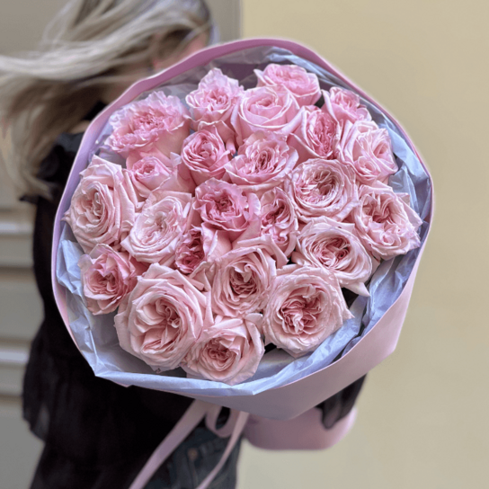 Монобукет №231 пионовидных розовых роз Эквадор Фото 2