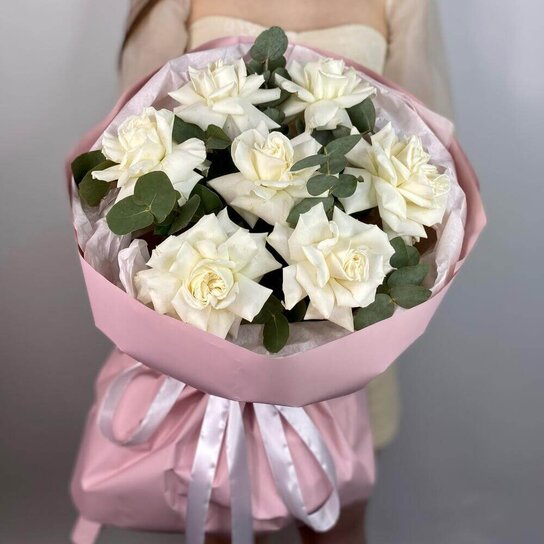 Монобукет №252 Белые французские розы с эвкалиптом Фото 3