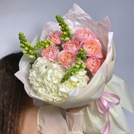 Авторский букет №262 Пионовидные розы Джульетта и Антирринум Фото 3