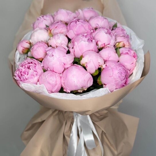 Монобукет №260 Пионы Sarah Bernhardt в букете из 23 штук Фото 3