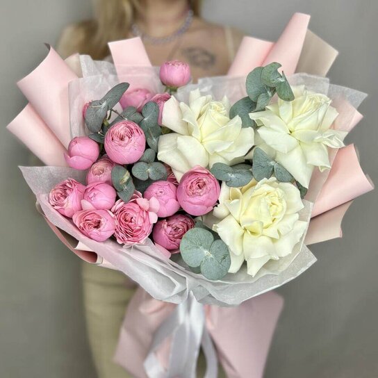 Авторский букет №271 из французских и кустовых роз Фото 3