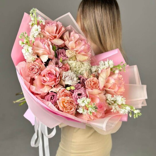 Авторский букет №273 Букет из пионовидных и французских Фото 2