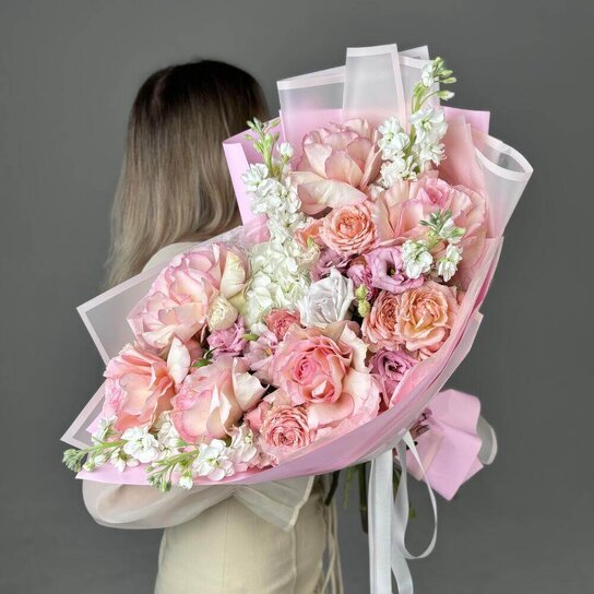 Авторский букет №273 Букет из пионовидных и французских Фото 4