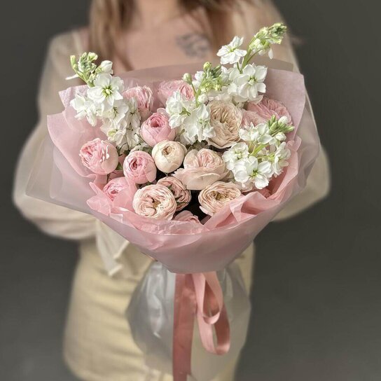 Авторский букет №274 Пионовидные розы и ароматная маттиола Фото 3