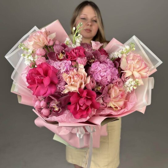 Авторский букет №275 Букет XL из французских и пионовидных роз Фото 3