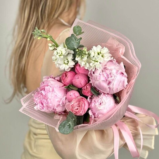 Авторский букет №278 Пионы и Пионовидная Роза Фото 2