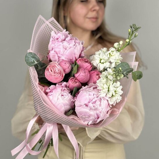 Авторский букет №278 Пионы и Пионовидная Роза Фото 3