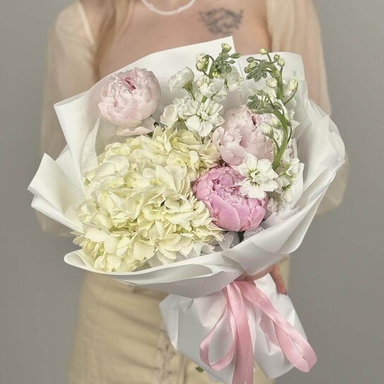 Авторский букет №279 Летний букет из пионов, маттиолы и гортензии Фото 2