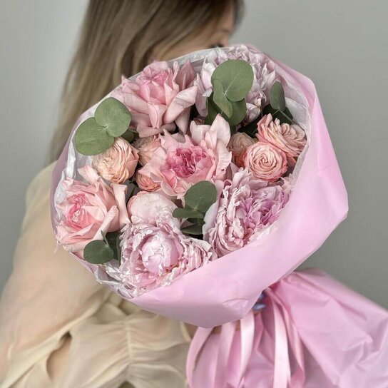 Авторский букет №280 пионы и розы Фото 3