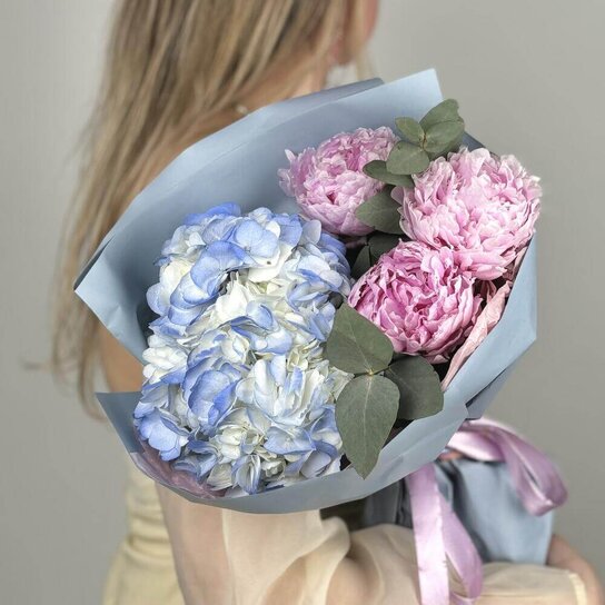 Авторский букет №281 Гортензия и пионы Фото 2