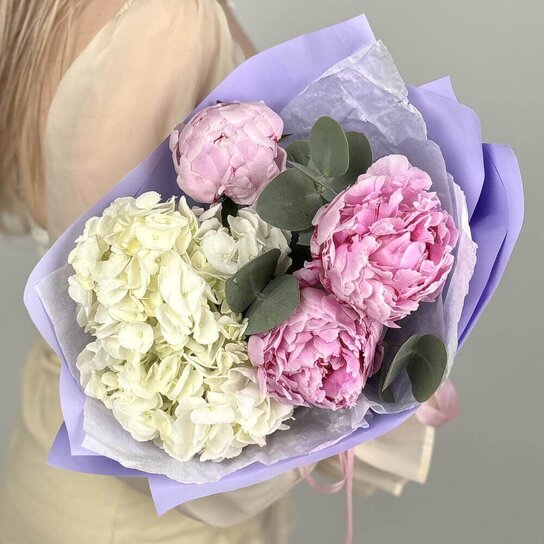 Авторский букет №282 Пионы и гортензия Фото 2