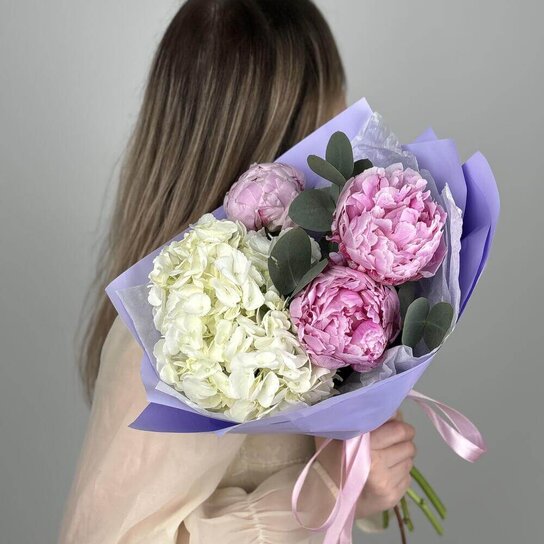 Авторский букет №282 Пионы и гортензия Фото 4