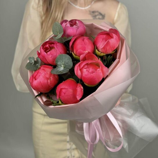 Монобукет №267 Пионы Coral Charm 7шт с эвкалиптом Фото 3