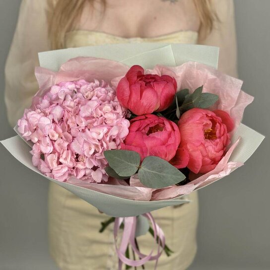Авторский букет №289 Гортензия и Пионы Coral Charm Фото 2