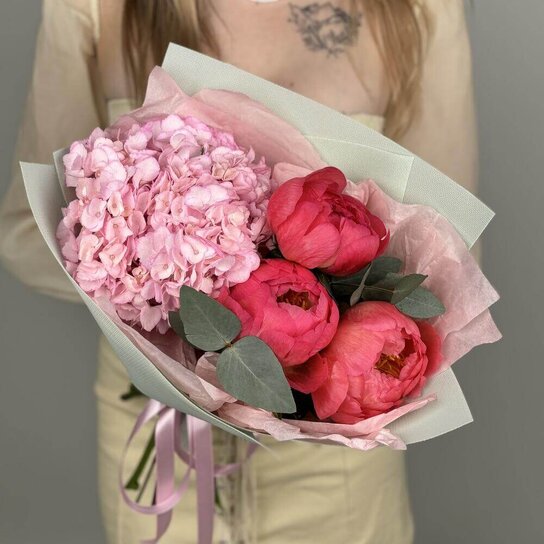 Авторский букет №289 Гортензия и Пионы Coral Charm Фото 4