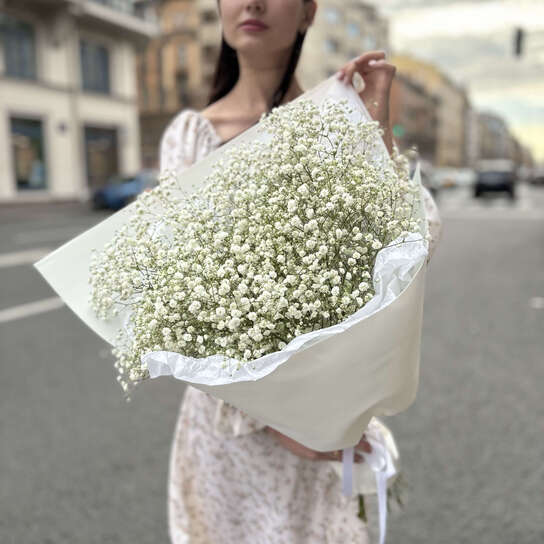 Монобукет №132, воздушная белая гипсофила, размер L